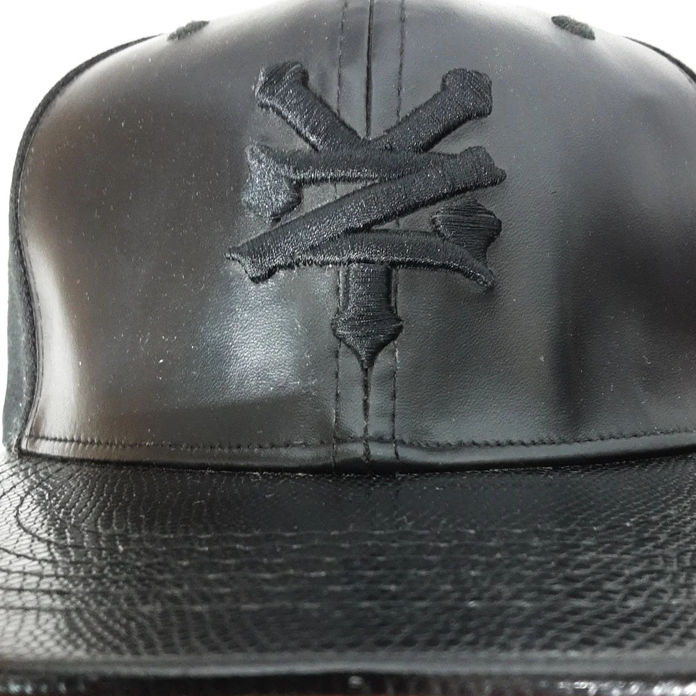Hat - Picture 5 of 6